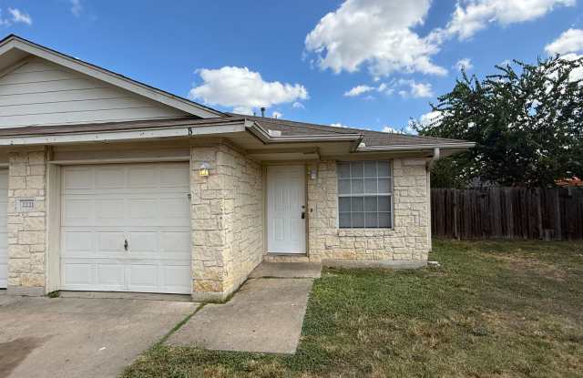2221 Creekside Ln photos photos