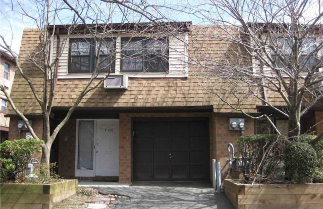4-09 121 Street - 4-09 121st Street, Queens, NY 11356