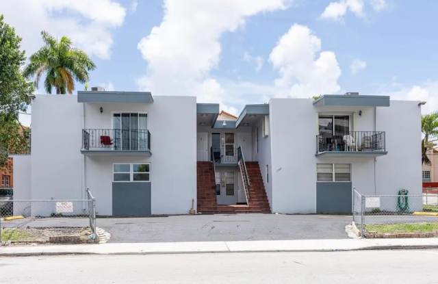 1390 Nw 2nd St photos photos