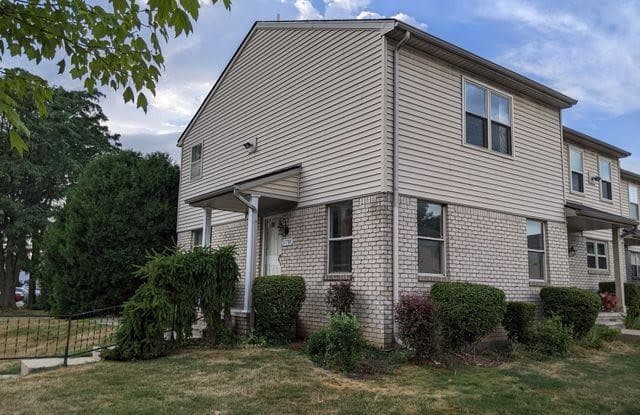 37786 CHARTER OAKS Boulevard - 37786 Charter Oaks Boulevard, Macomb County, MI 48036