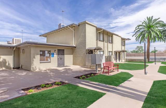 Cypress Manor Apartments Gallery 4