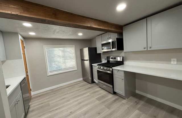 Holladay One Bedroom; 700 sq ft; Remodeled photos photos