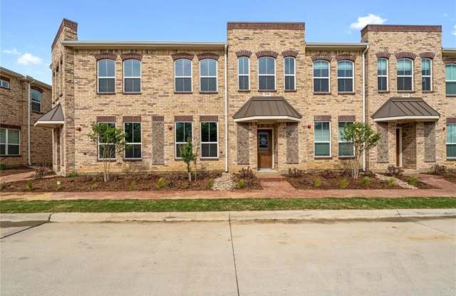 206 Emma Drive - 206 Emma Drive, Lewisville, TX 75057