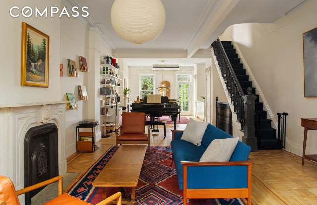 366 6th Avenue photos photos