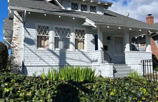 Beautiful Centrally Located Rockridge Craftsman! - 5301 Boyd Avenue, Oakland, CA 94618