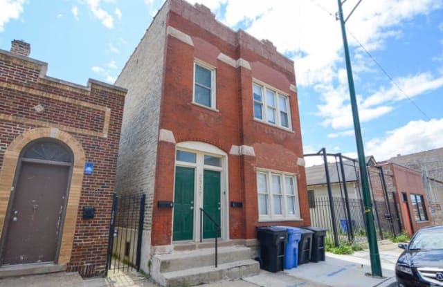 2337 Grand - 2337 West Grand Avenue, Chicago, IL 60612