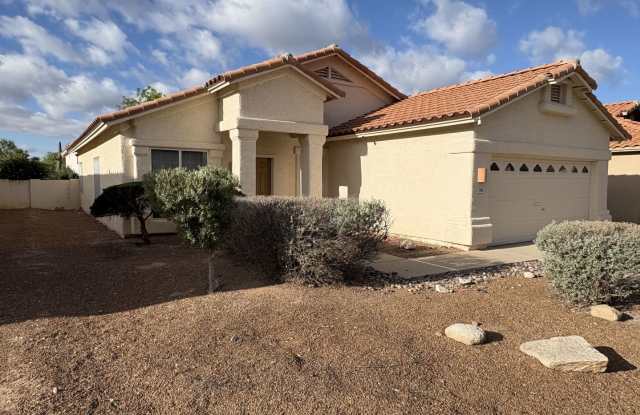 Sunrise & Sabino Canyon Four Bedroom Rental photos photos