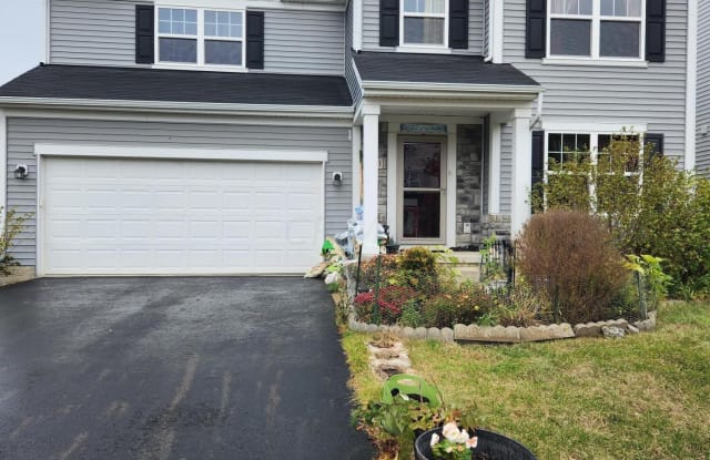 270 Mcelhinny Lane - 270 McElhinny Lane, Columbus, OH 43035