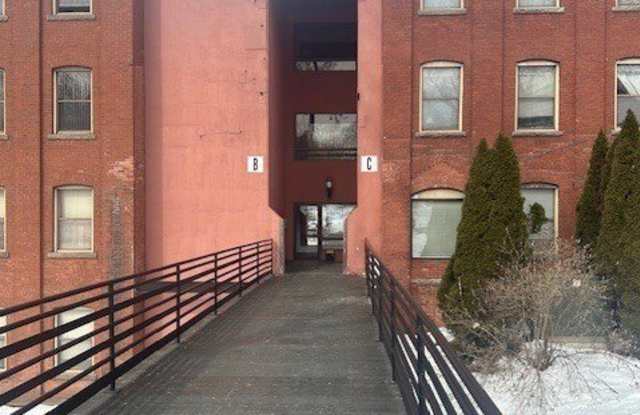 222 Williams Street E Gallery 1