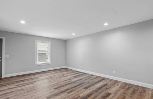 2211 Cordova Court - A Gallery 3