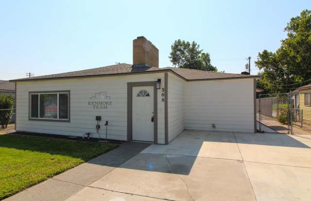 4 Bedroom, 2 Bath House in Pasco photos photos