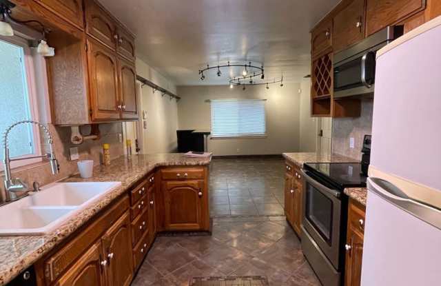 Get ready to fall in love at 4014 E Fedora Ave! - 4014 East Fedora Avenue, Fresno, CA 93726