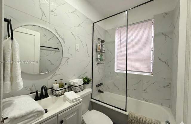 1560 SW 5th St photos photos