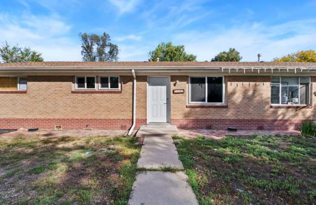 Charming 2-Bedroom unit with Modern Updates photos photos