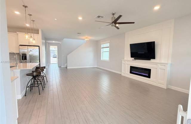 1344 Wandering Willow Way, Loxahatchee, FL 33470 - 6162 Gallery 4