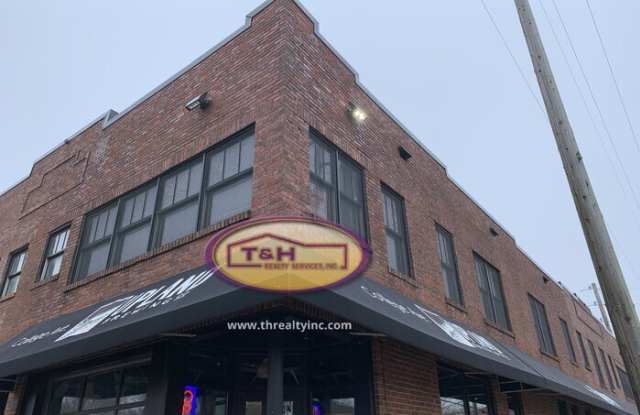 4846 North College Avenue Gallery 2