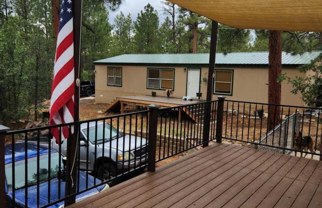 900 S 24Th Drive Gallery 2