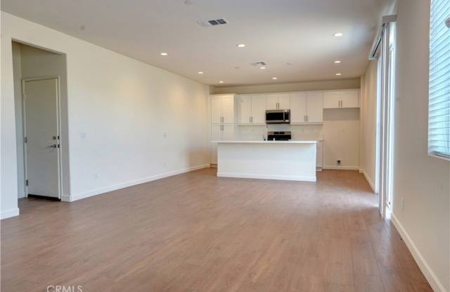 139 Seapine Court - 139 Seapine Court, Perris, CA 92571