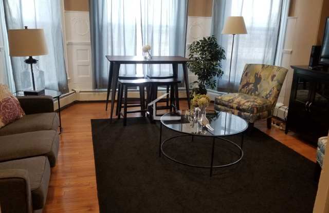 Amazing 0ne bed in Fenway.... photos photos