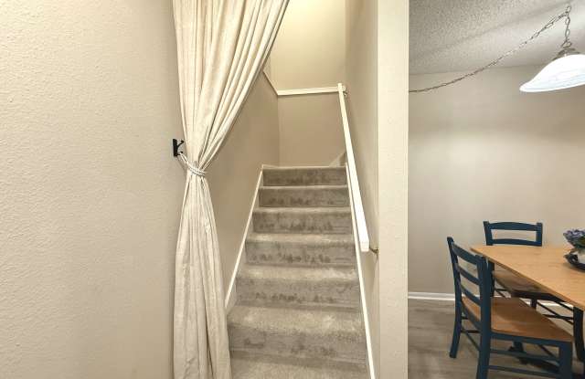 2217 Ne Landover Drive Gallery 2