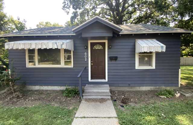 602 W English St - 602 West English Street, Danville, IL 61832