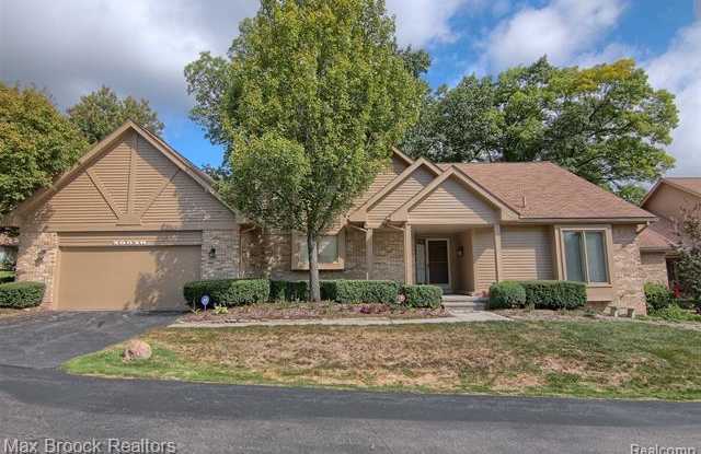 29628 NOVA WOODS Drive Gallery 2