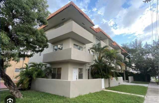50 Antilla Ave - 50 Antilla Avenue, Coral Gables, FL 33134
