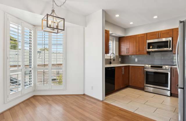 4327 N 28th St photos photos