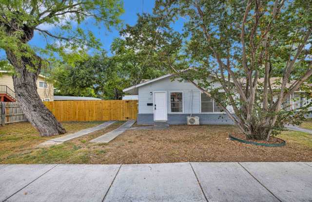 Lovely Rental in Downtown San Antonio! photos photos
