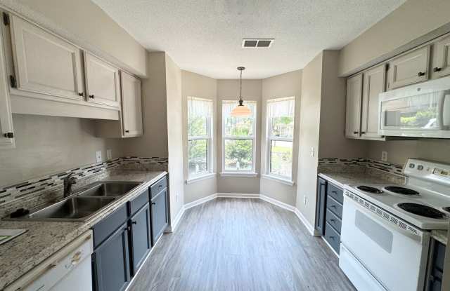 Conway - 2 Bedroom / 2 Bathroom Home (55+ Community) Gallery 4