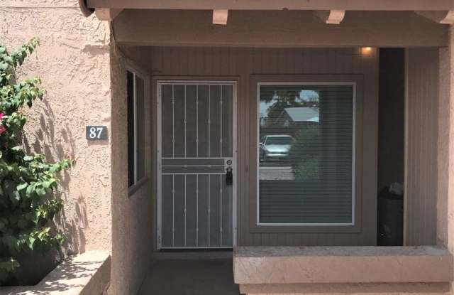 **BEAUTIFUL RENOVATED 2 BEDROOM/2 BATHROOM PATIO HOME IN CHANDLER (CHANDLER BLVD & COOPER)** photos photos