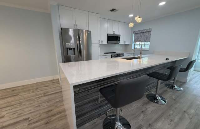 14516 Canalview Drive Gallery 3
