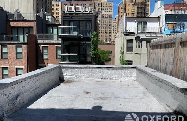 261 West 70th Street photos photos