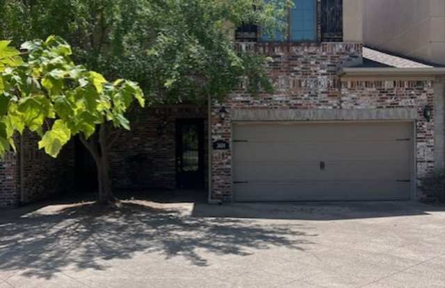 Great Condo close to Promenade!! photos photos
