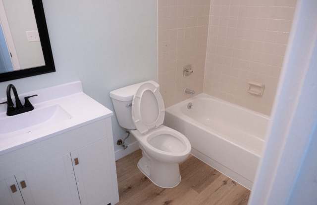 5835 Cambridge Circle Gallery 4