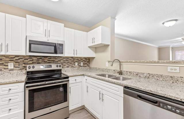 Alexander Crossing Apartments photos photos