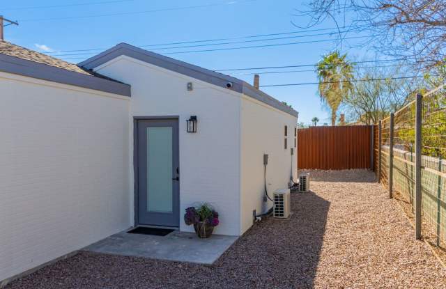 **COMING SOON!**Central- Charming 1 bd w/ all utilities included! photos photos **COMING SOON!**Central- Charming 1 bd w/ all utilities included! photos photos