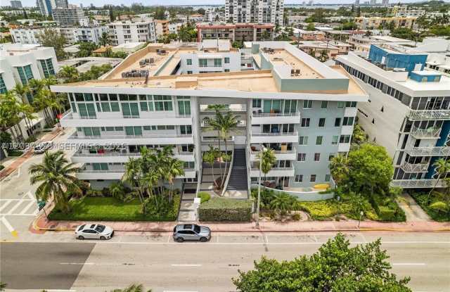 7800 Collins Ave Gallery 2