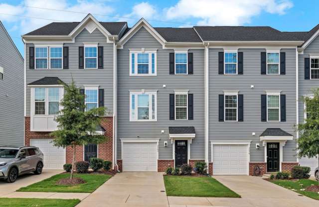 Furnished Spacious 4BR Townhome in Charlotte photos photos