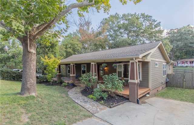1820 Cochran Place Gallery 2