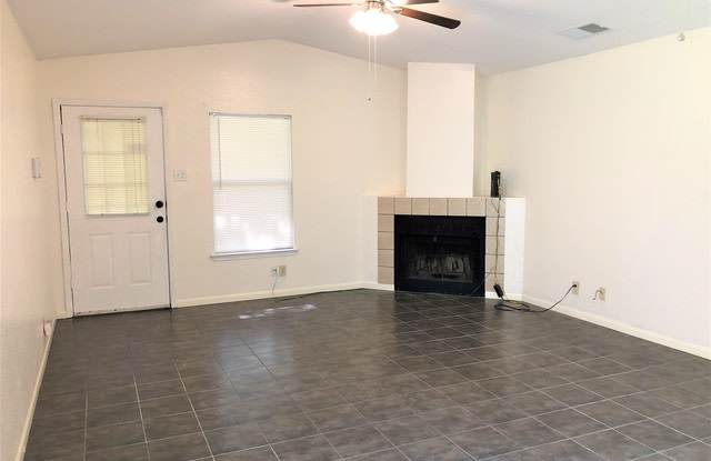 6338 VILLAGE CLIFF Gallery 3