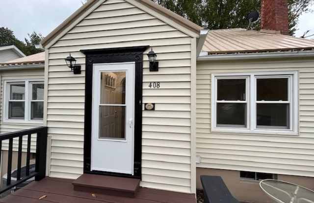 Beautifully Updated 4 Bedroom, 2 Bathroom Home for Rent – Pearisburg, VA photos photos Beautifully Updated 4 Bedroom, 2 Bathroom Home for Rent – Pearisburg, VA photos photos