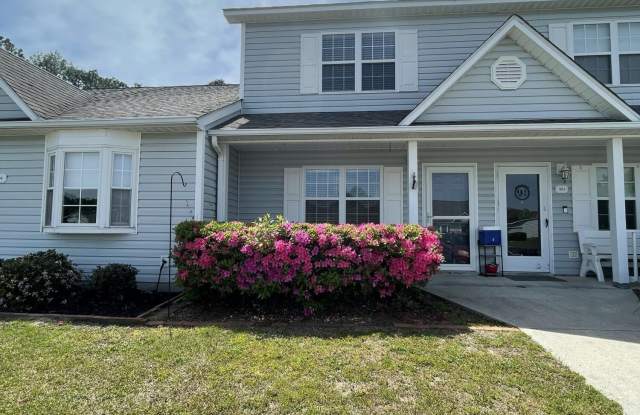 503 Courtyard W photos photos