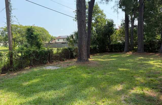 Now available, Updated 3 bedrooms, 2 baths Gallery 4