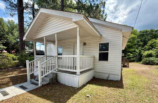 Quaint and Convenient! photos photos