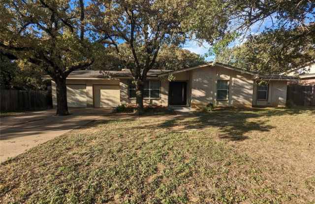 2103 Ravinia Drive - 2103 Ravinia Drive, Arlington, TX 76012