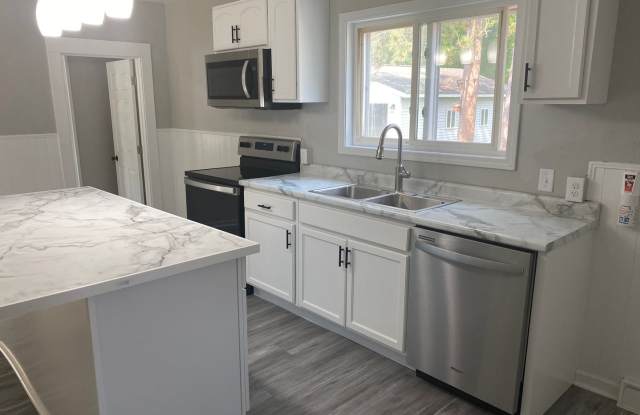 Single Family Home In Wausau - 1419 Cleveland Avenue, Wausau, WI 54401