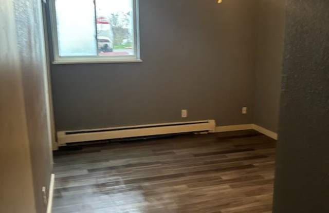 1944 Kentucky Ave - 1 photos photos