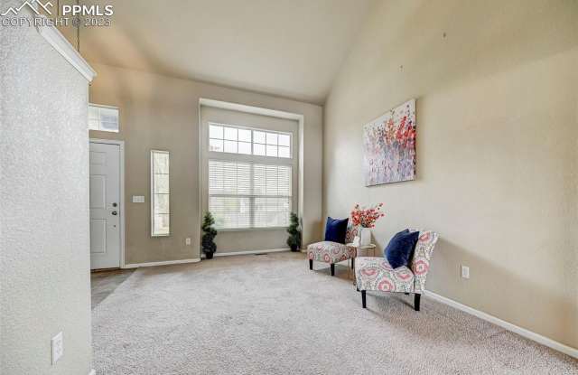 2-story at end of cul-de-sac, close to amenities! Gallery 4