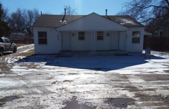 1011 E Kincaid - 1011 E Kinkaid St, Wichita, KS 67211